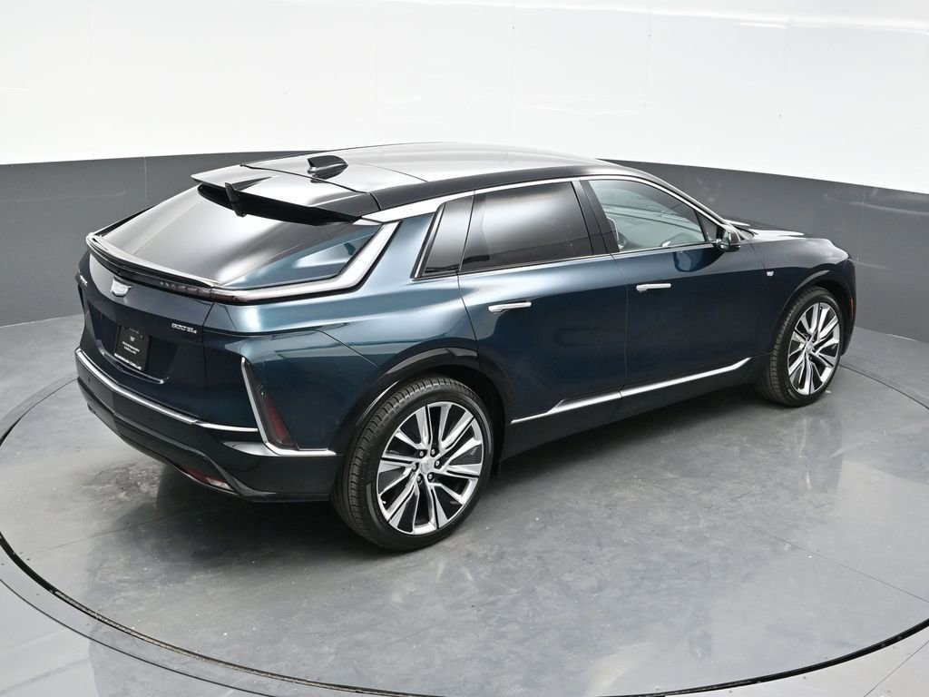 2025 Cadillac LYRIQ Luxury 3 - Photo 31