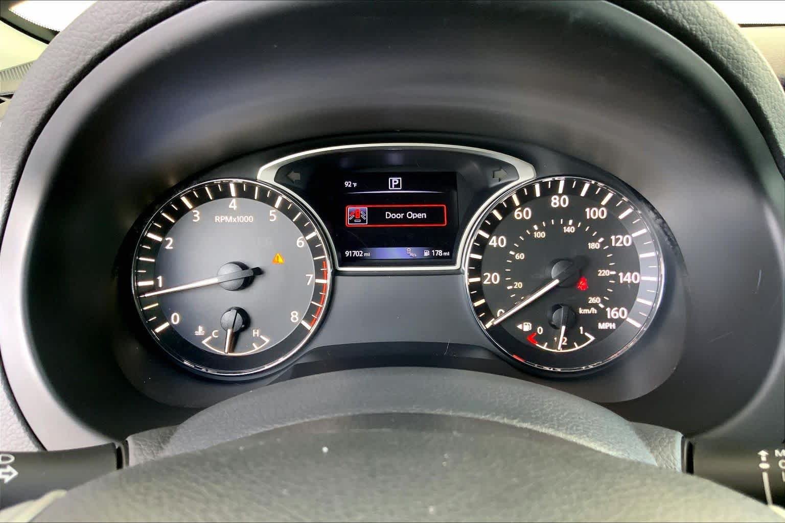 Used 2016 Super Black Nissan 2.5 SV image 26