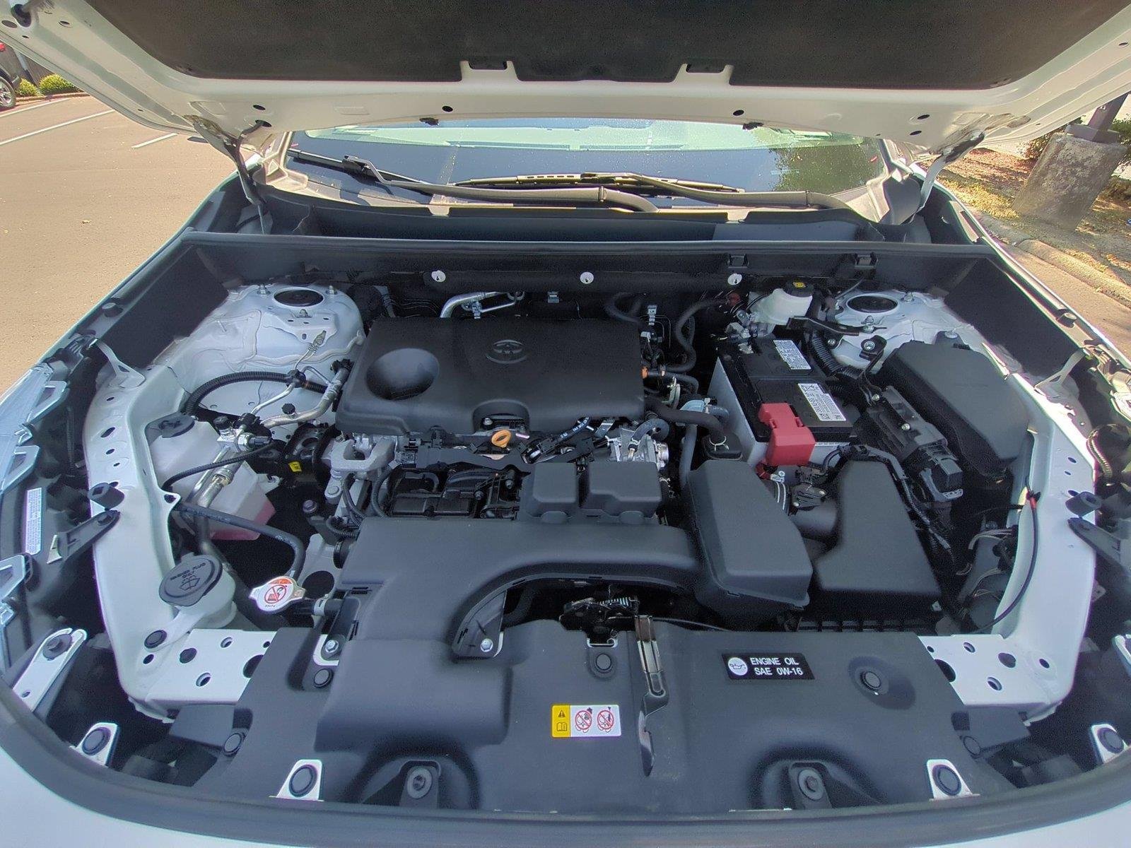 Used 2022 White TOYOTA  image 38