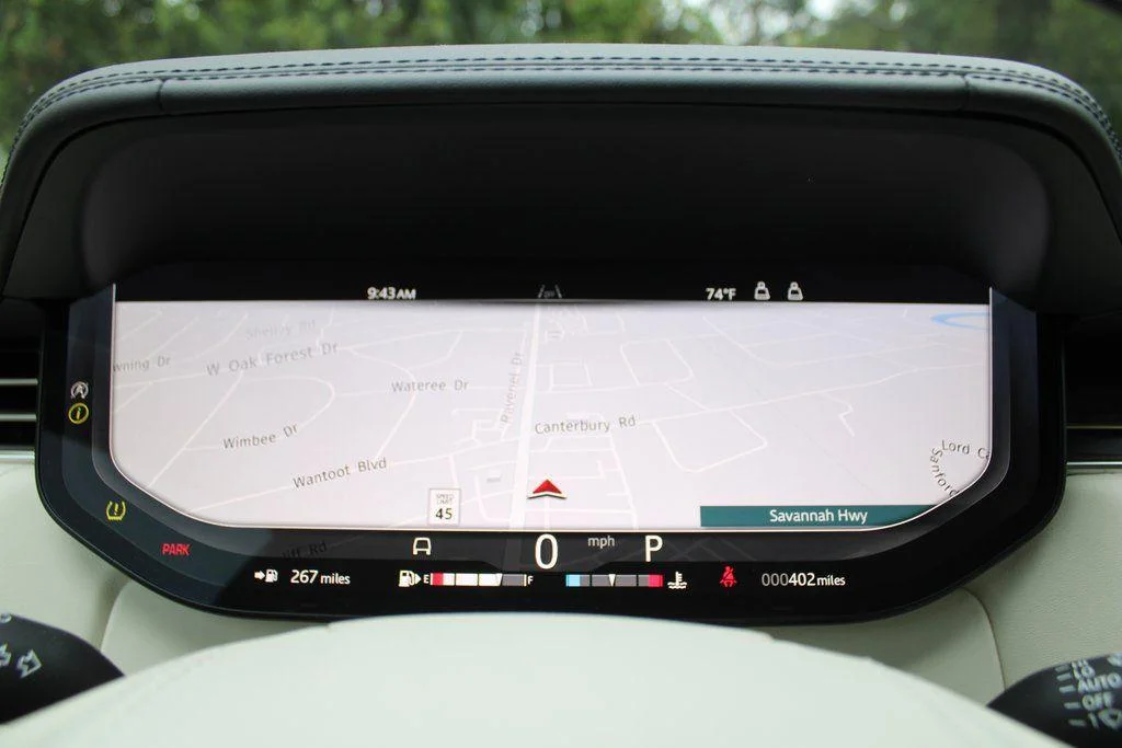 New 2024 Ostuni Pearl White Land Rover SV image 36