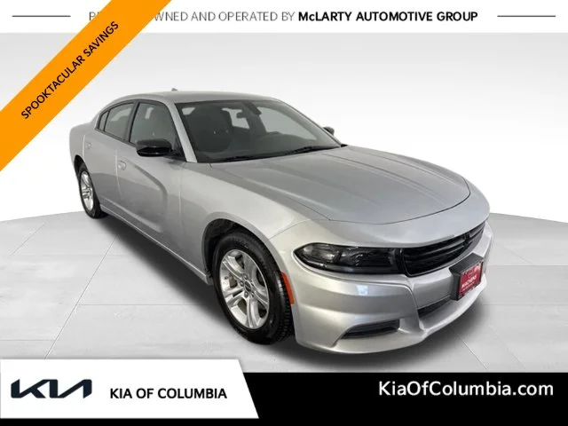 Used 2023 Silver Dodge SXT image 1