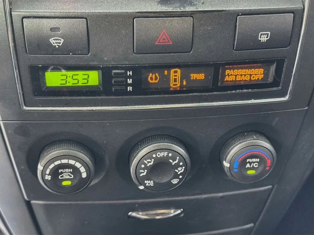Used 2008 Ebony Black Kia LX image 16