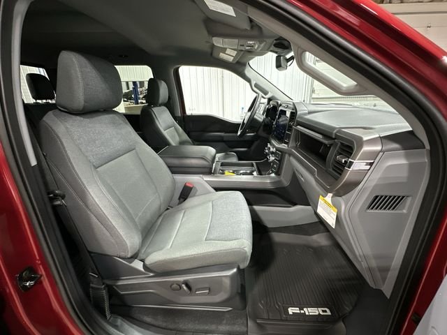 New 2026 Ruby Red Metallic Tinted Clearcoat Ford XLT image 29