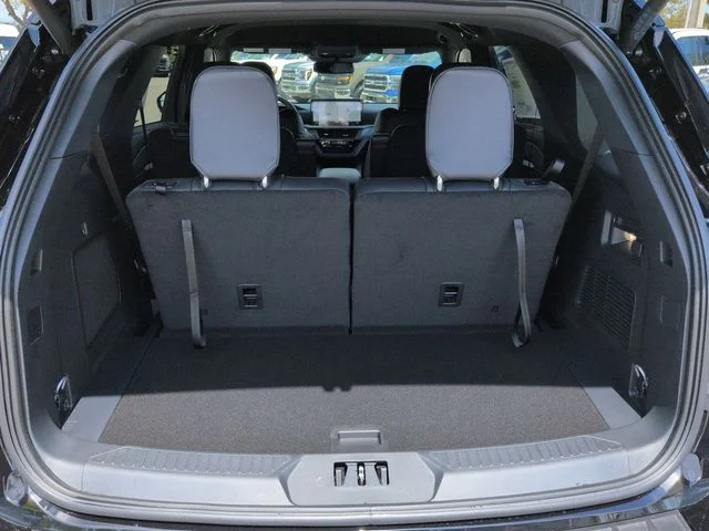 New 2026 Agate Black Metallic Ford ST-Line image 13