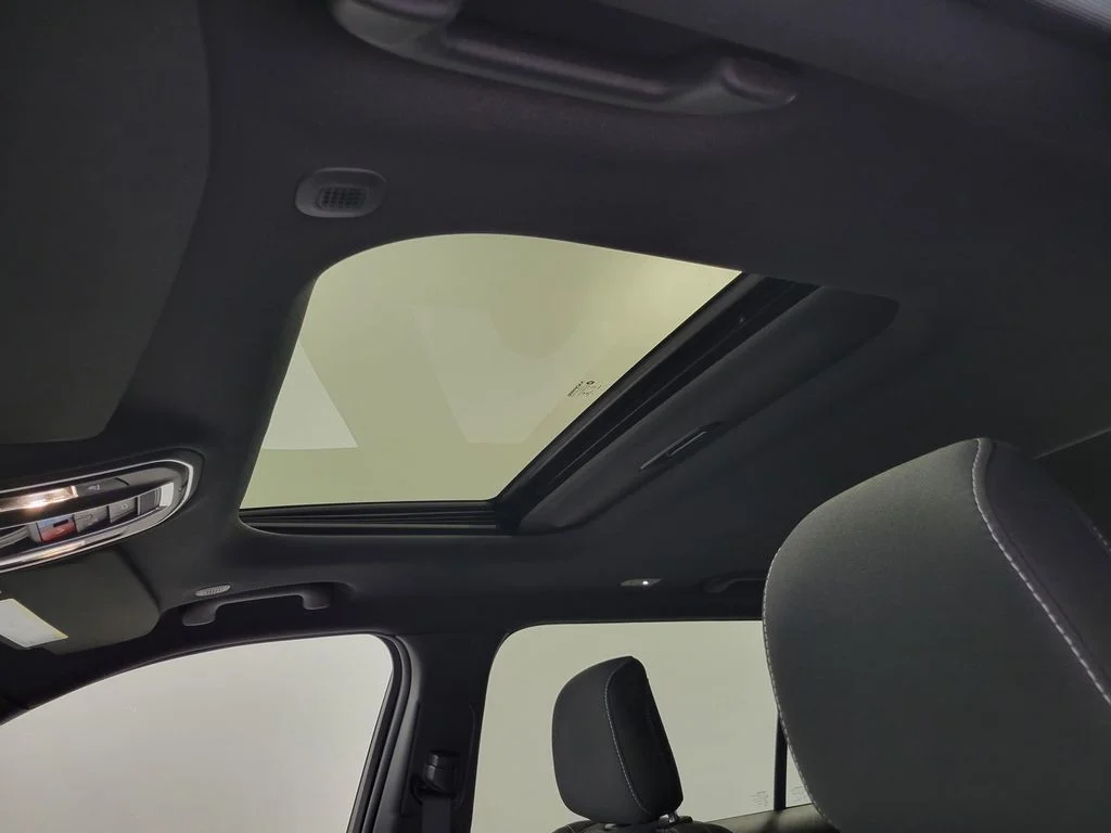 New 2026 White Jeep Laredo X image 12