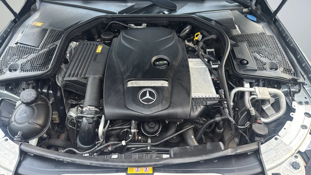 Used 2016 Silver Mercedes-Benz C 300 image 22