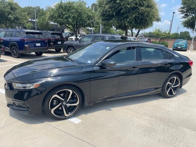 Used 2019  Honda Sport image 6