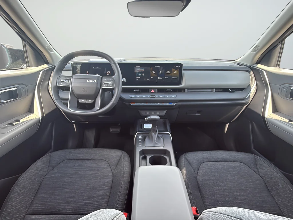 New 2027 Gray Kia S image 9