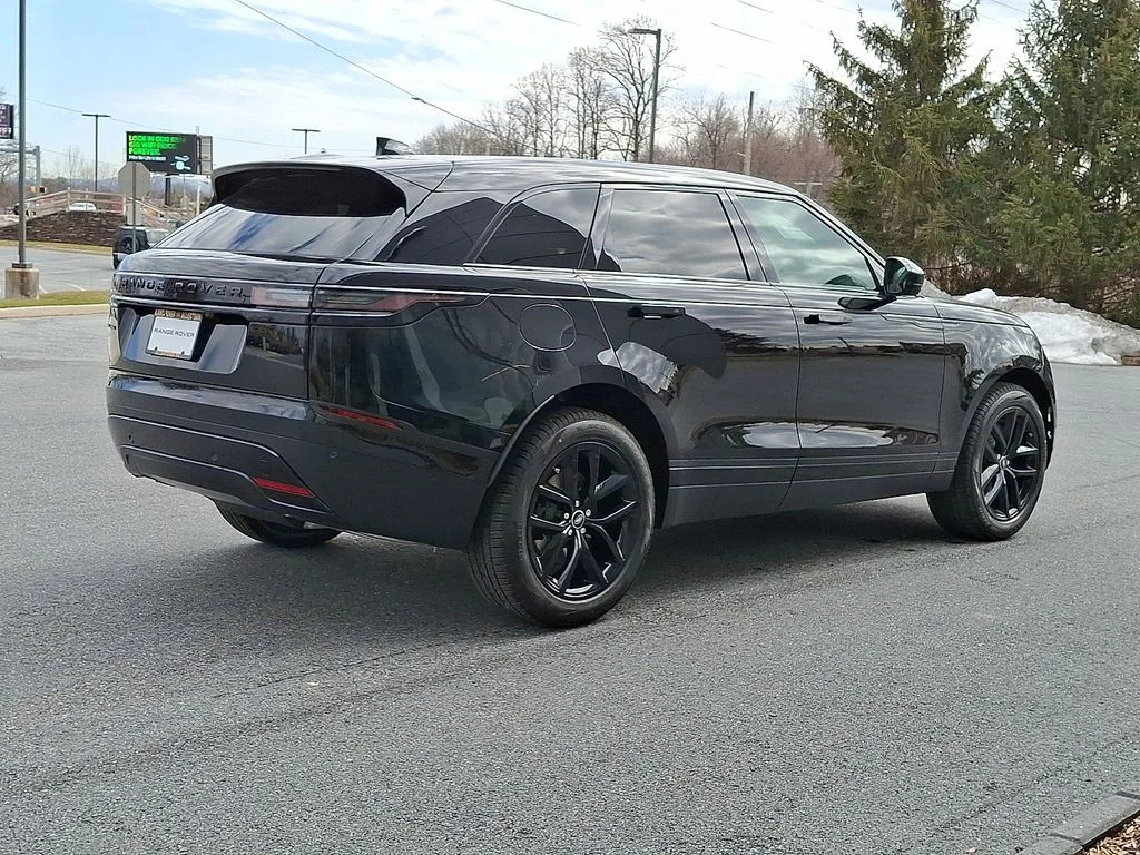New 2026 Santorini Black Land Rover S image 3