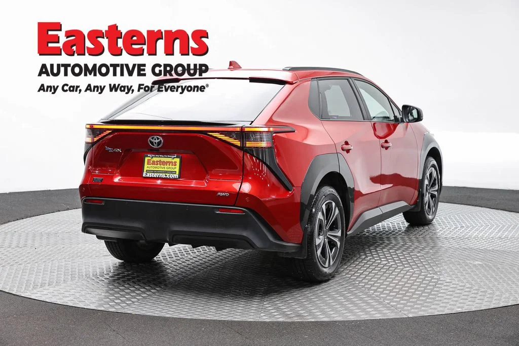 Used 2023 Red Toyota XLE image 5