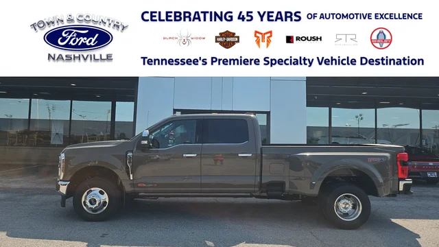 New 2026 Ford Super Duty Lariat 4WD