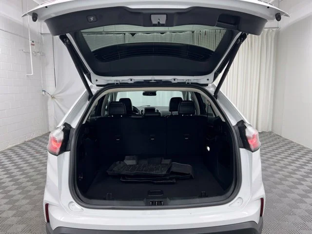 Used 2023 White Ford SEL image 8