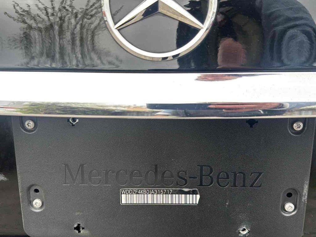 Used 2018 Black Mercedes-Benz 4MATIC® image 23