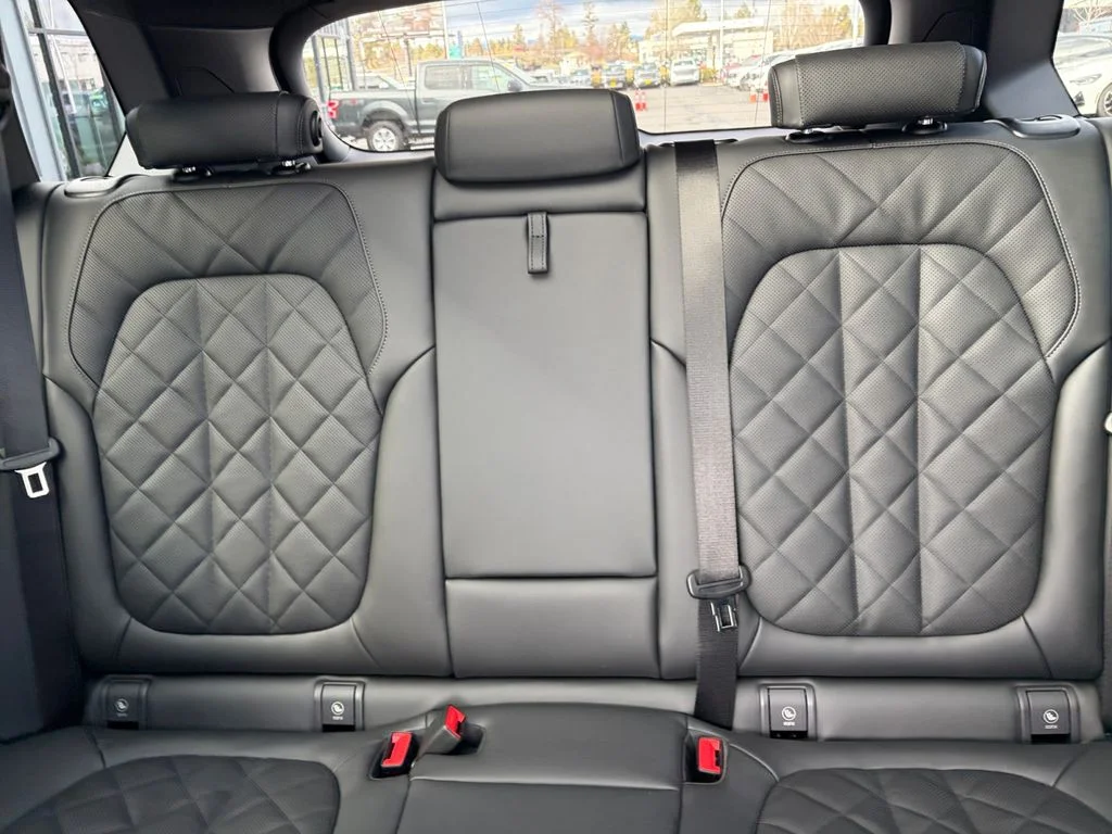 2026 BMW X5 M60i - Photo 23