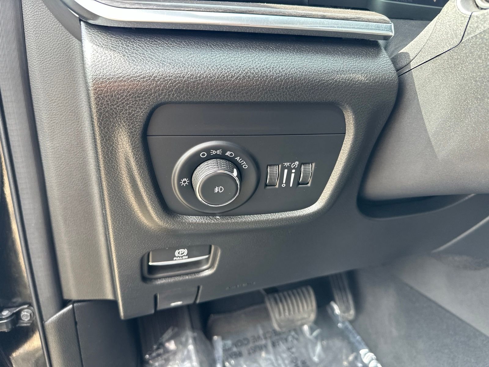 Used 2024 Black Jeep Overland image 14