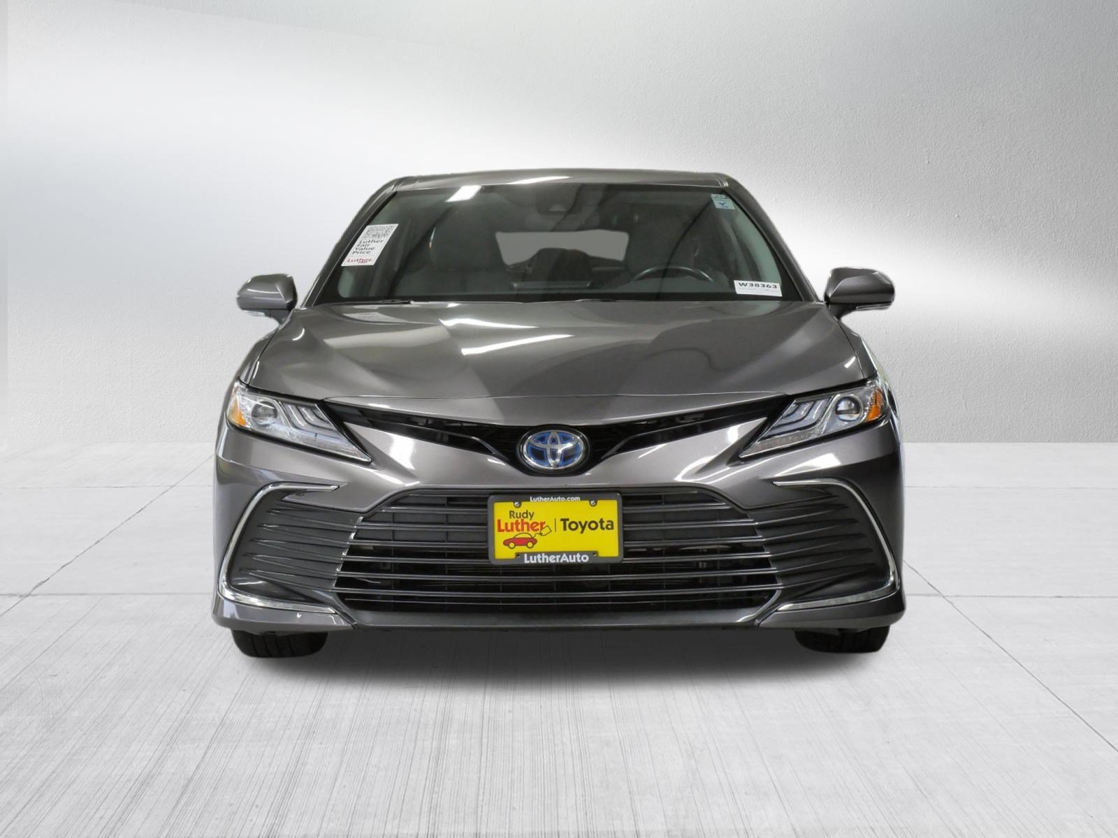 Certified 2021 Toyota Camry XLE with VIN 4T1F31AK2MU547501 for sale in Golden Valley, Minnesota