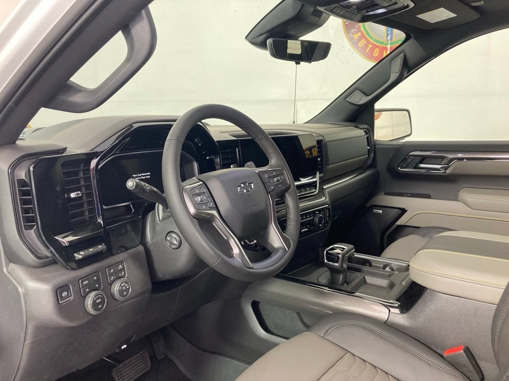 2026 Chevrolet Silverado 1500 ZR2 - Photo 14