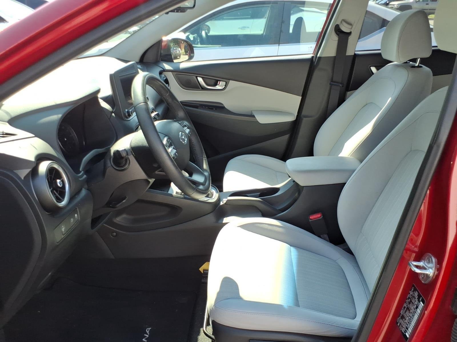 Used 2022 Pulse Red Hyundai SEL image 5