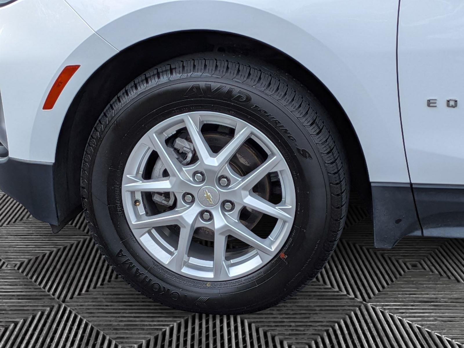 Used 2022 Summit White Chevrolet LT image 9