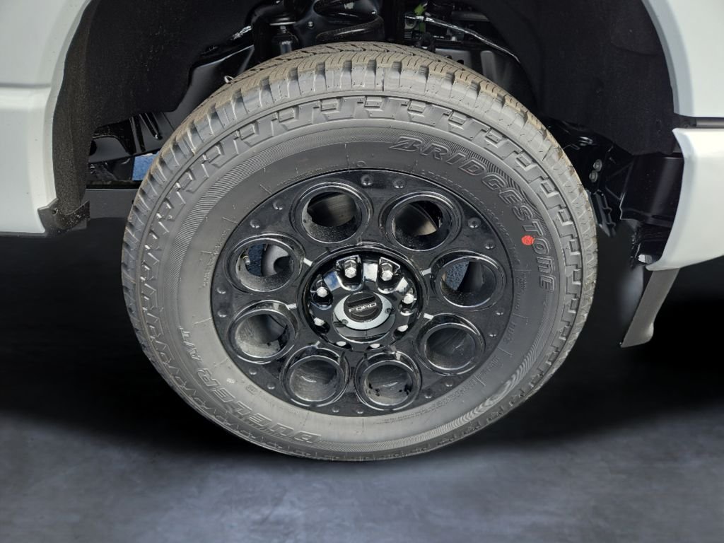 New 2026 Avalanche Ford F-350® Lariat® image 29