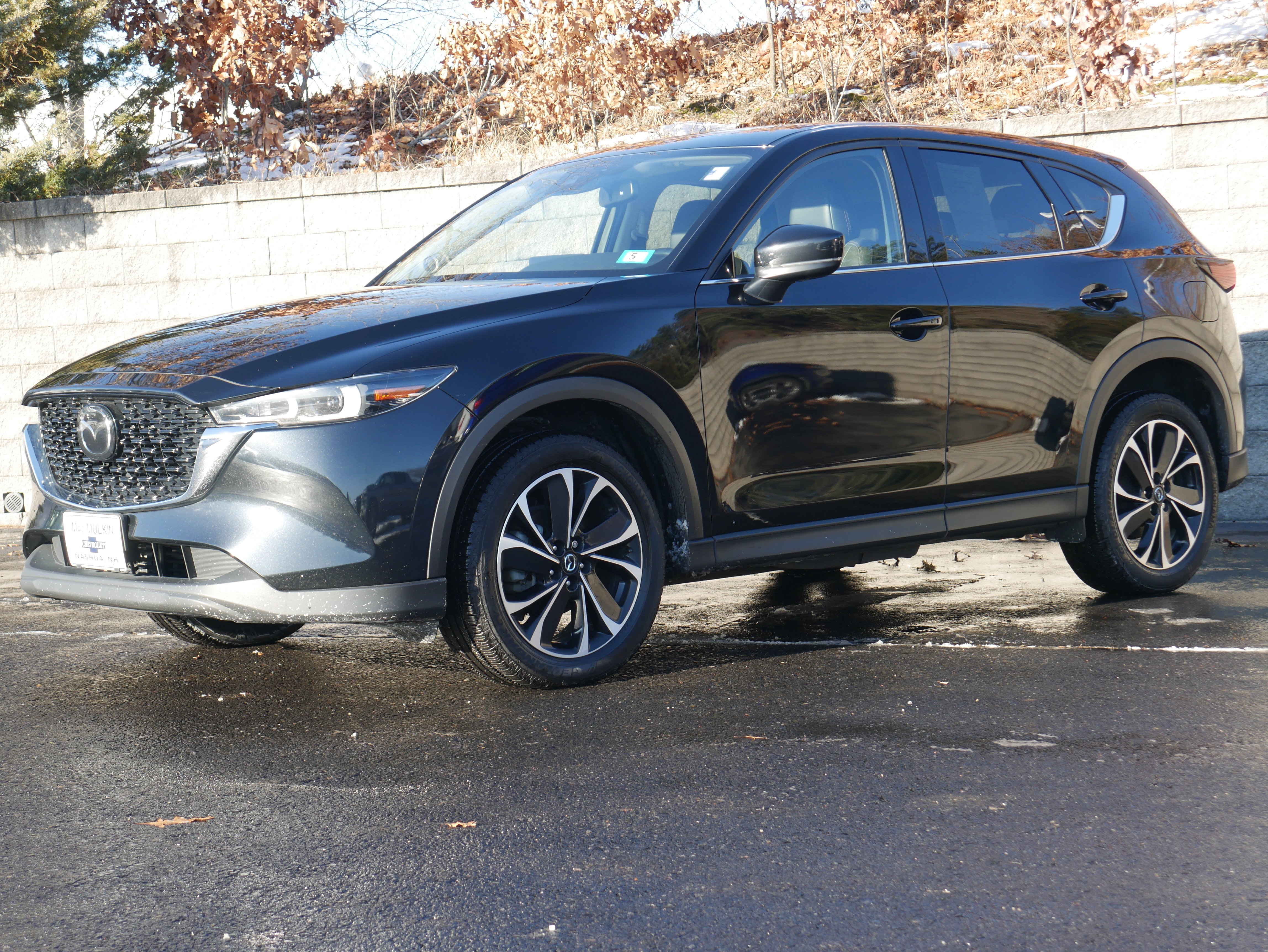 2022 Mazda CX-5 S Premium package