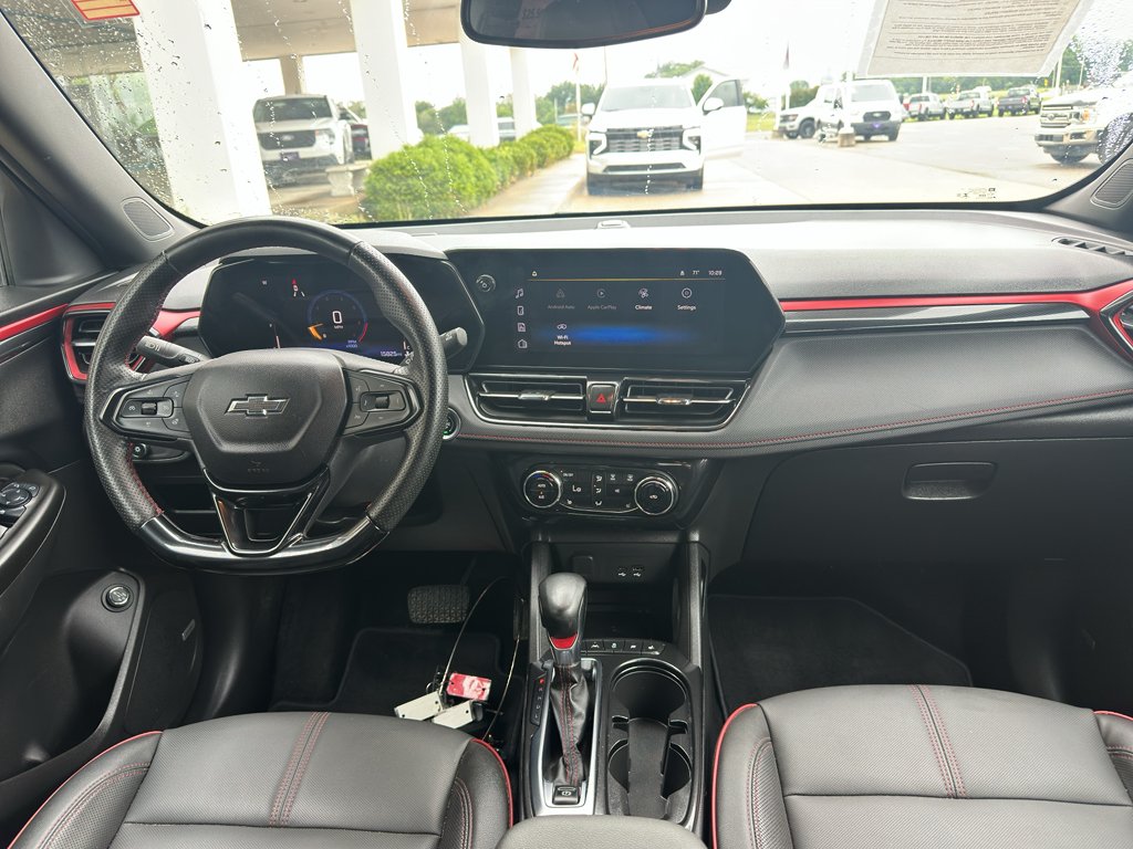 Used 2025  Chevrolet RS image 12