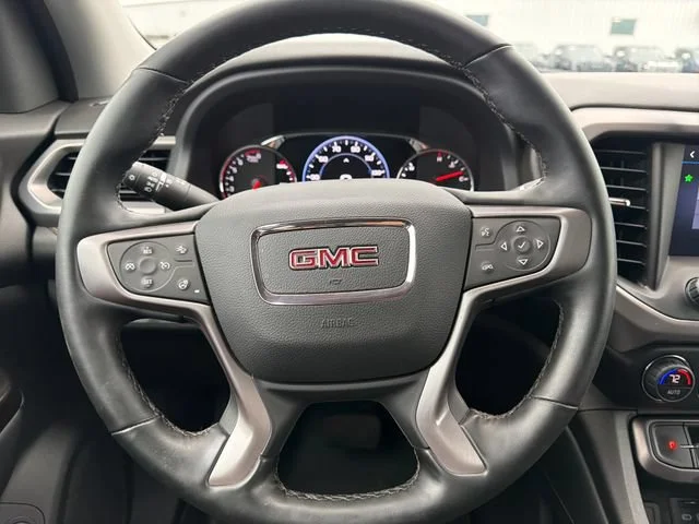 Used 2023 VOLCANIC RED TINTCOAT GMC AT4 image 17