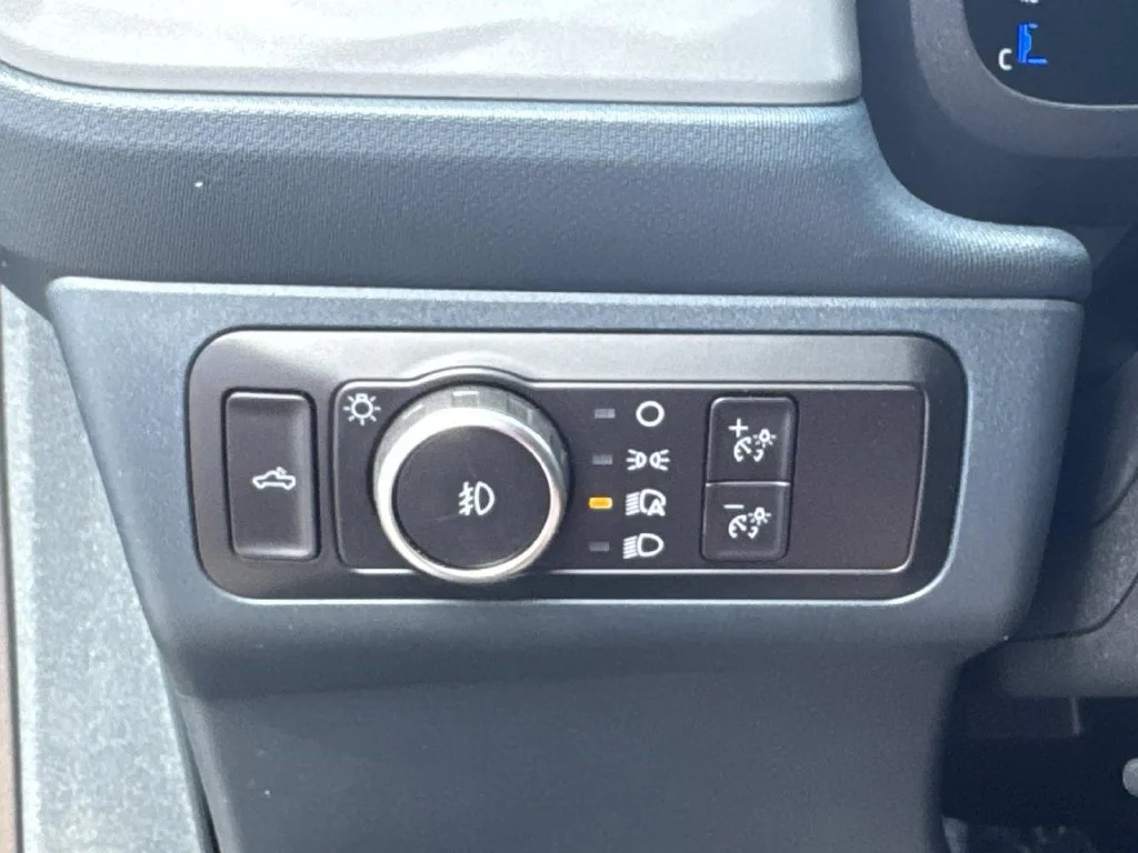 Used 2025 Black Ford Lobo Standard image 35