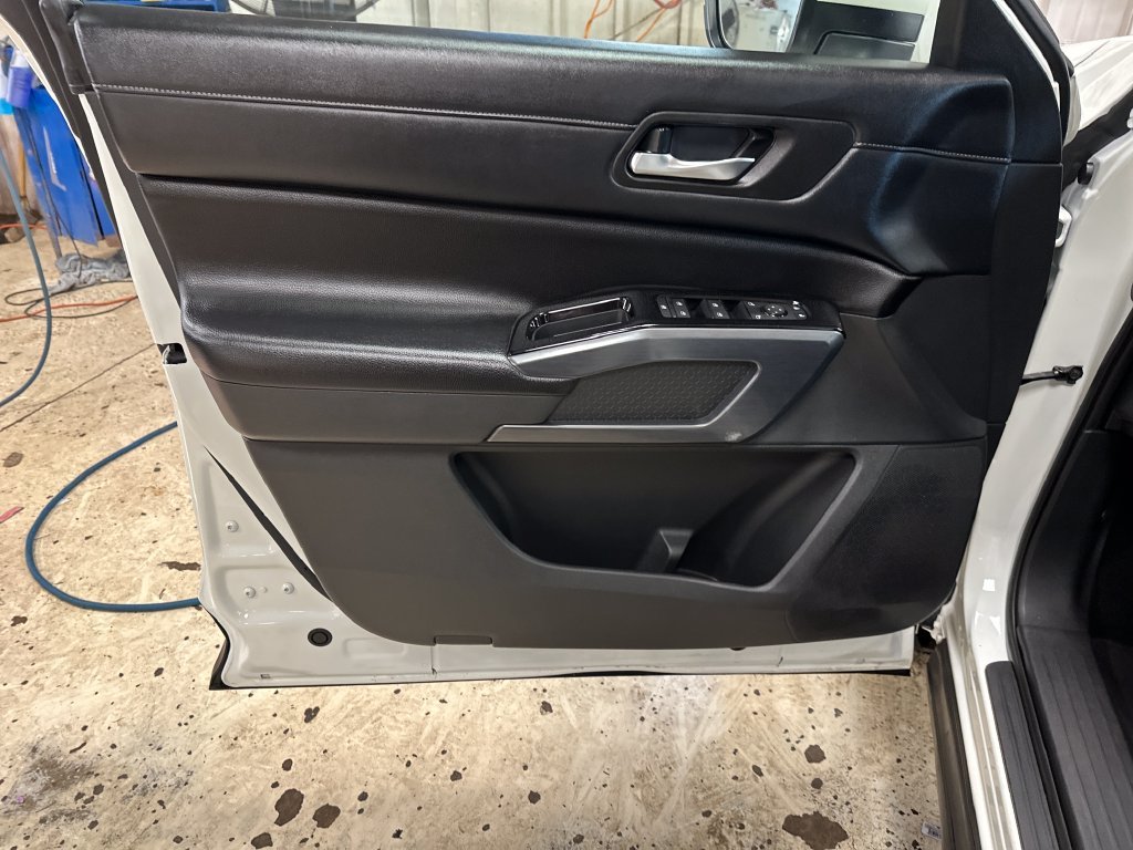 Certified Used 2023 Pearl White Nissan SL image 18