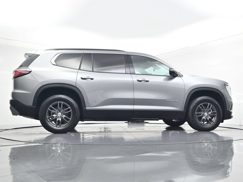 New 2026 Sterling Metallic GMC Elevation image 28