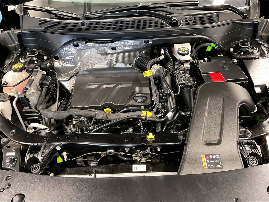 Used 2025 Black Chevrolet LT image 33