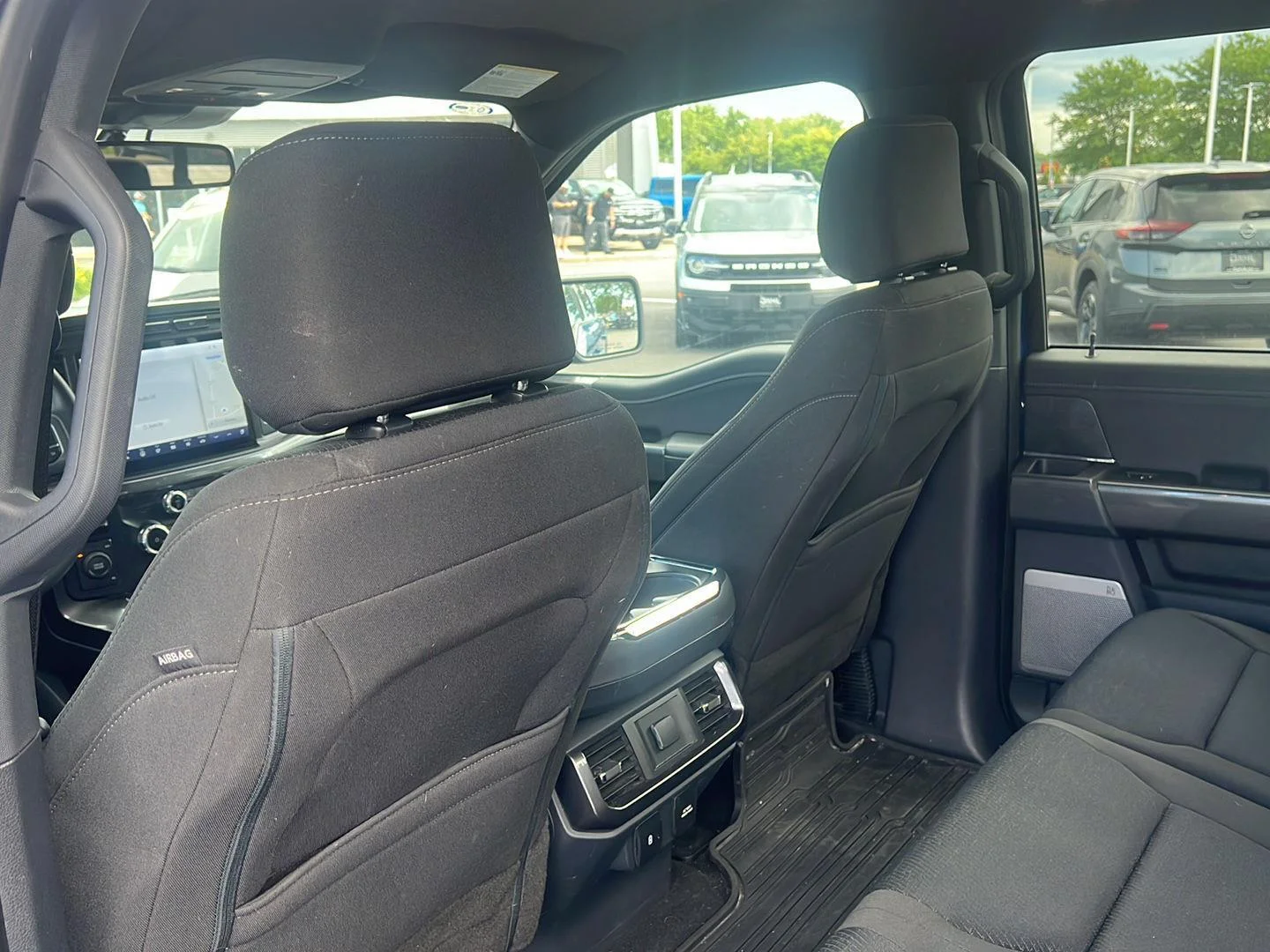 Used 2023 Atlas Blue Ford XLT image 16