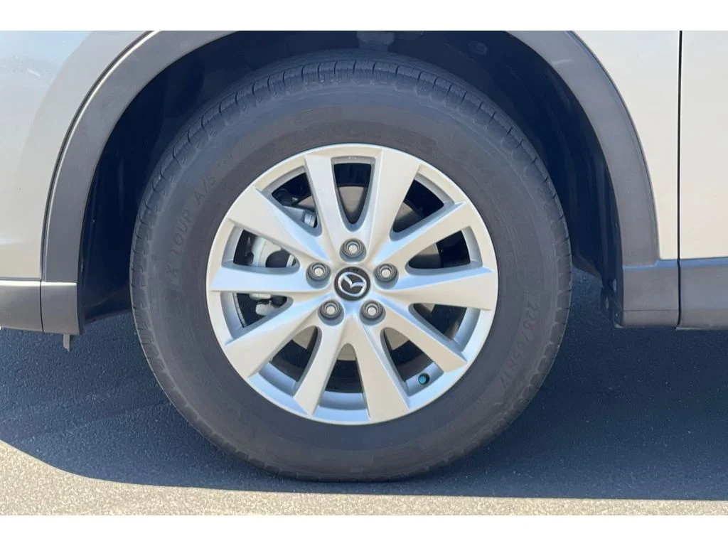 Used 2014 Liquid Silver Metallic Mazda Touring image 3