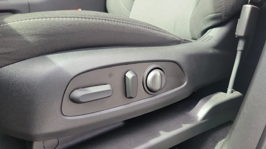 Used 2023 Red Chevrolet LT image 16