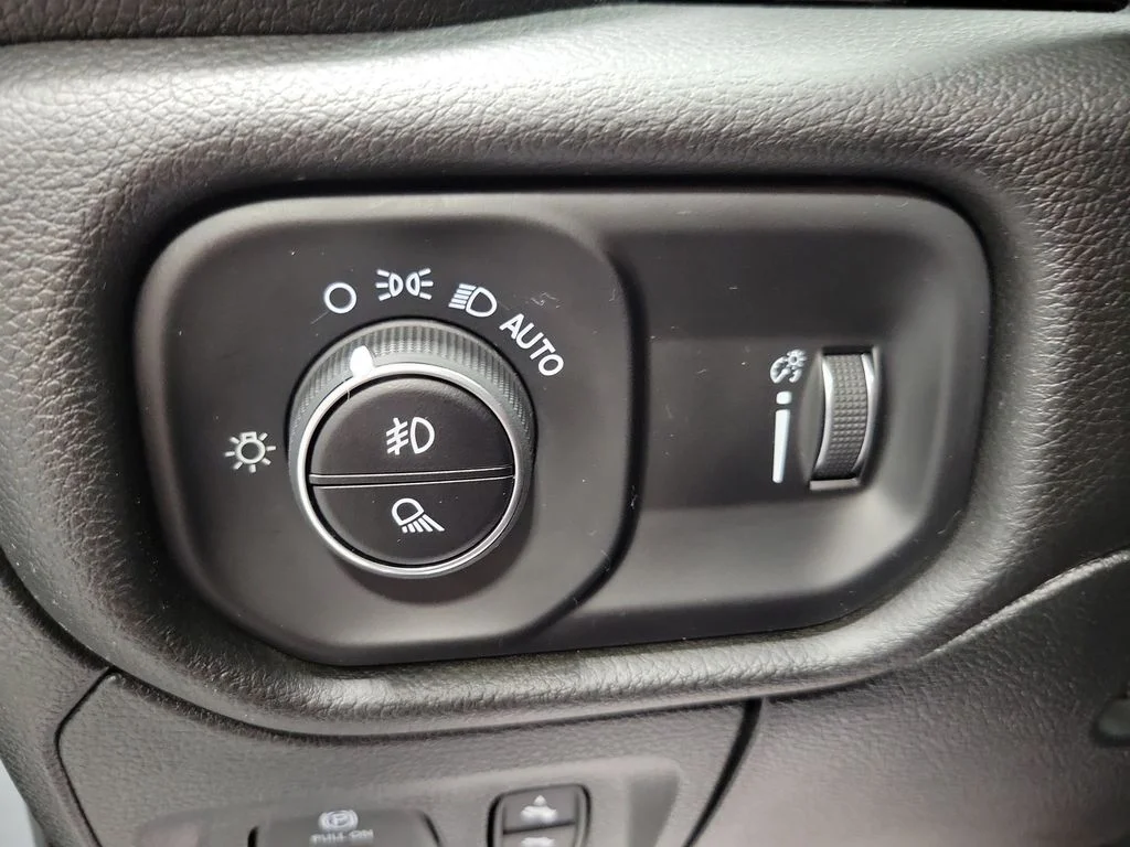 Used 2023 Silver Ram Rebel image 43