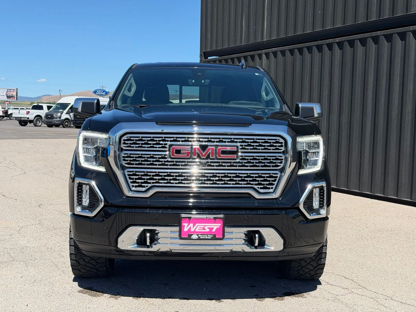 Used 2021 Black GMC Denali image 2