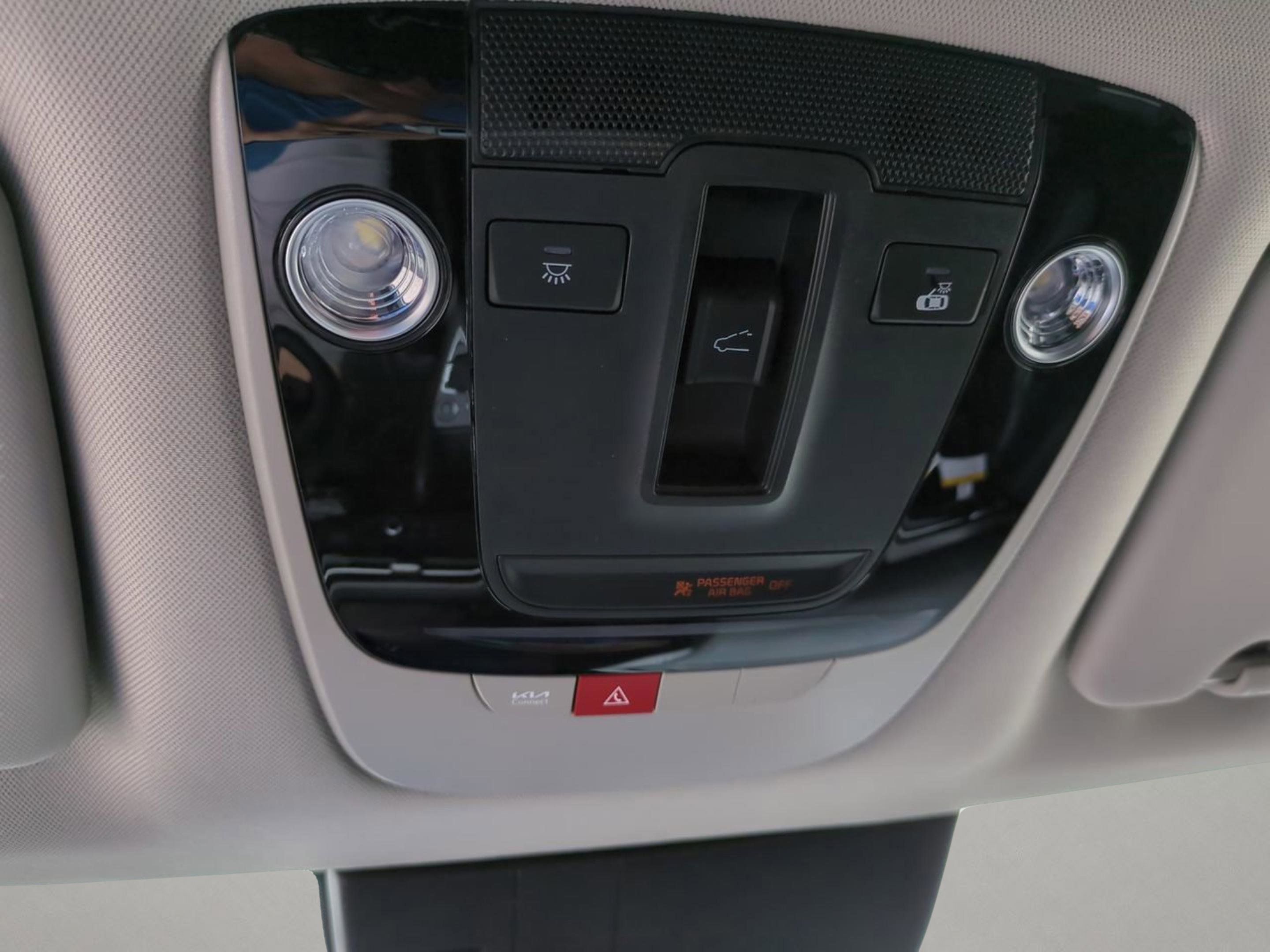 New 2026 Glacial White Pearl Kia SX image 54