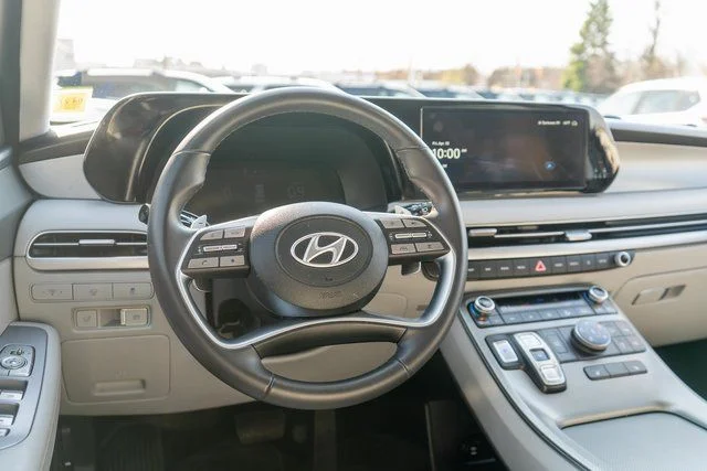 Used 2024 Red Hyundai SEL image 15