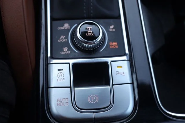 Used 2025 Black Kia EX X-Line image 11