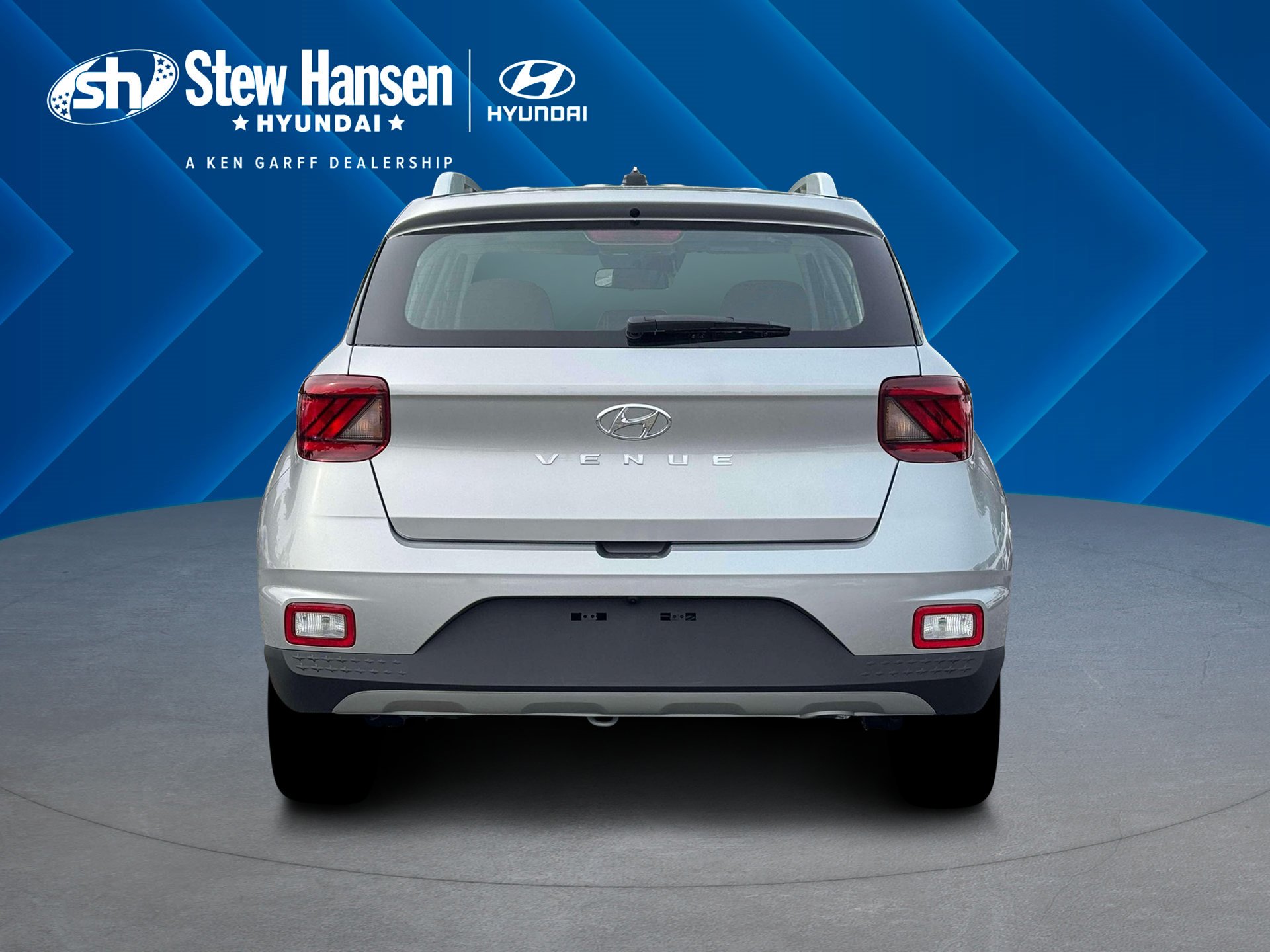 New 2026 Shimmering Silver Hyundai SEL image 6