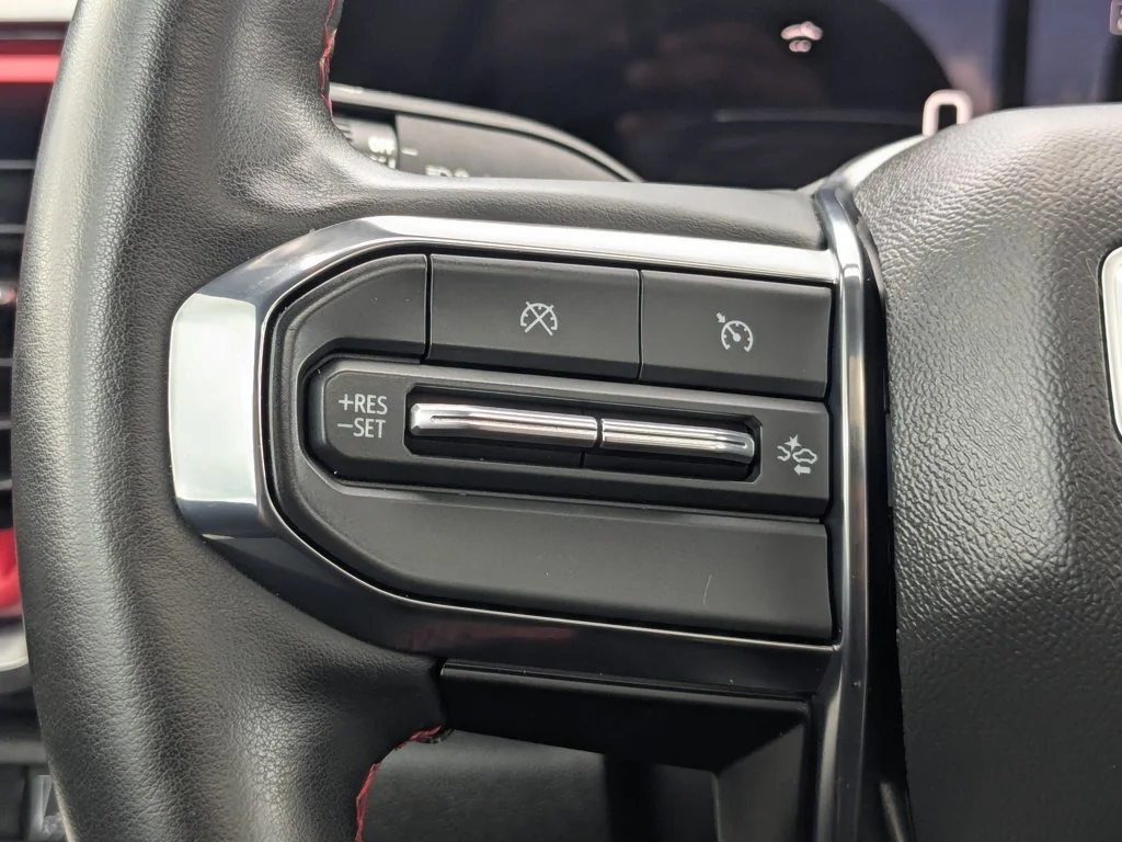 Used 2023 Summit White GMC 4WD AT4X image 23