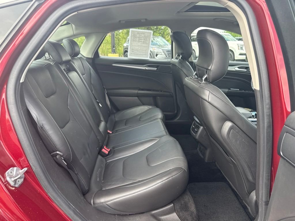 Used 2014 Red Ford Titanium image 14