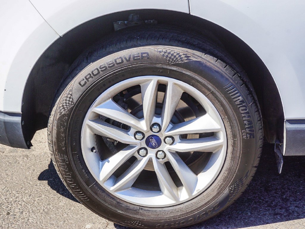 Used 2018 White Ford SEL image 8