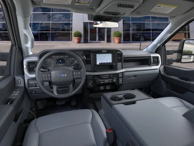 2025 Ford F-350 Super Duty Chassis Cab XL - Photo 9