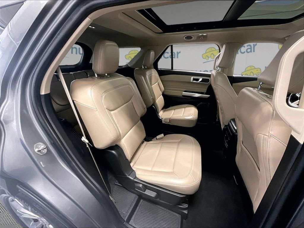 Used 2023 Gray Ford XLT image 16