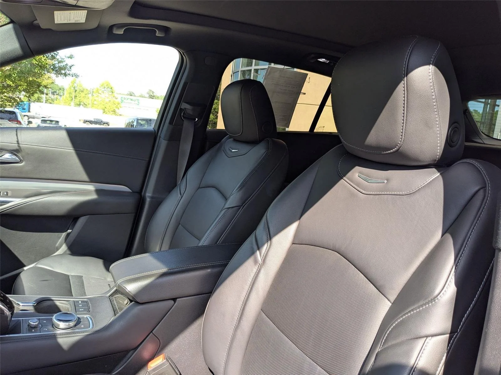 Used 2021 Twilight Blue Metallic Cadillac FWD Premium Luxury image 14