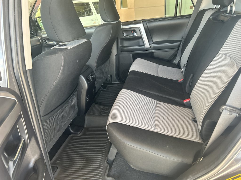 Used 2015 Magnetic Gray Metallic Toyota SR5 image 12