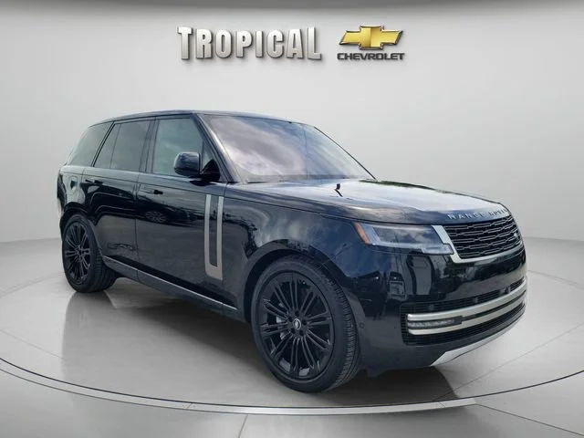 Used 2023 Black Land Rover SE image 7