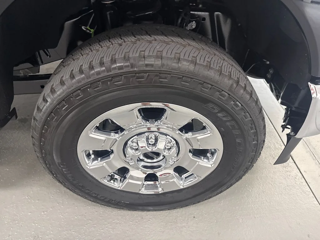 New 2026 Black Ford Lariat image 5
