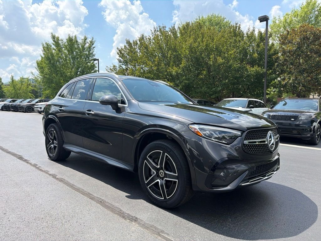 Used 2023 Graphite Gray Metallic Mercedes-Benz GLC 300 image 7